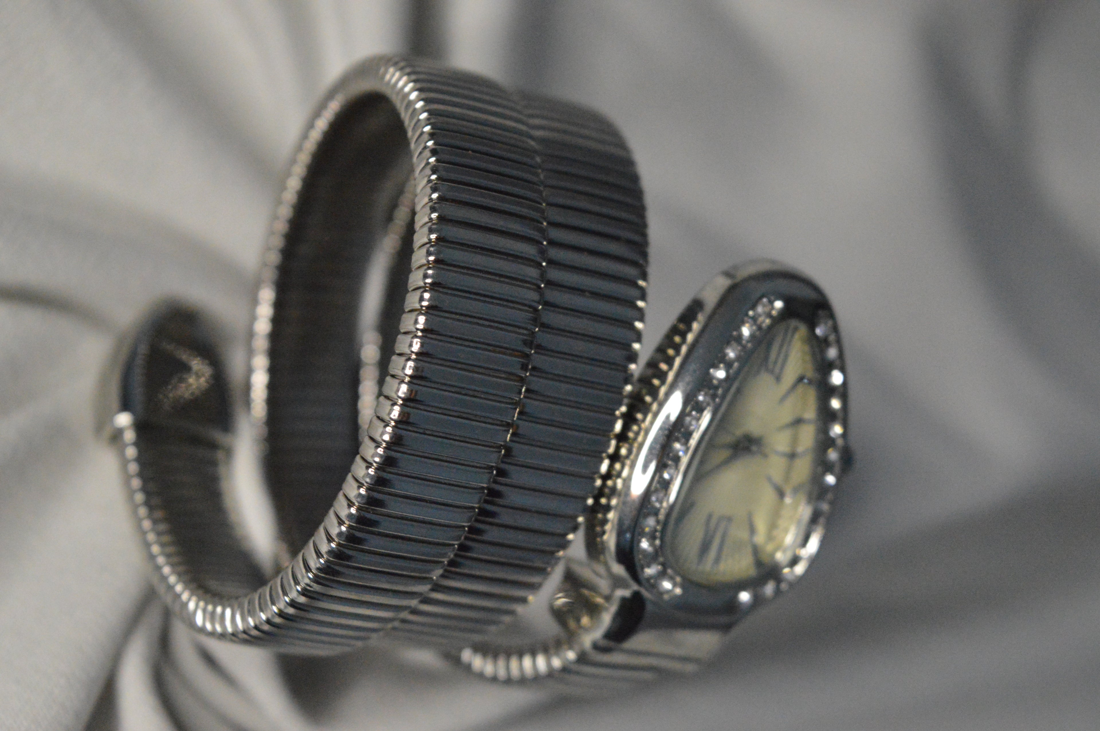 Yılan model - Kadın kol saati