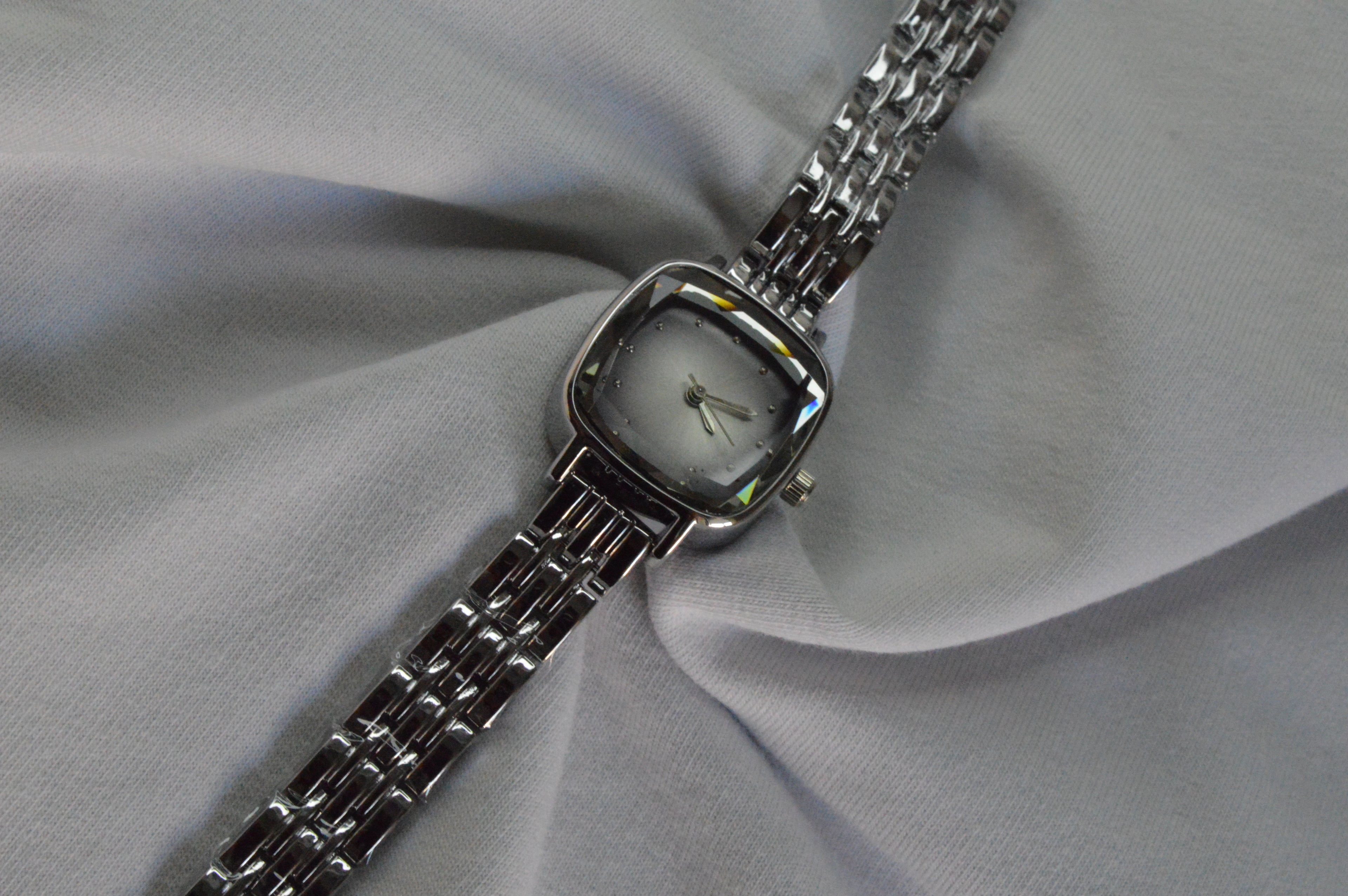 Gri Degrade Kadran Gümüş Kadın Saati