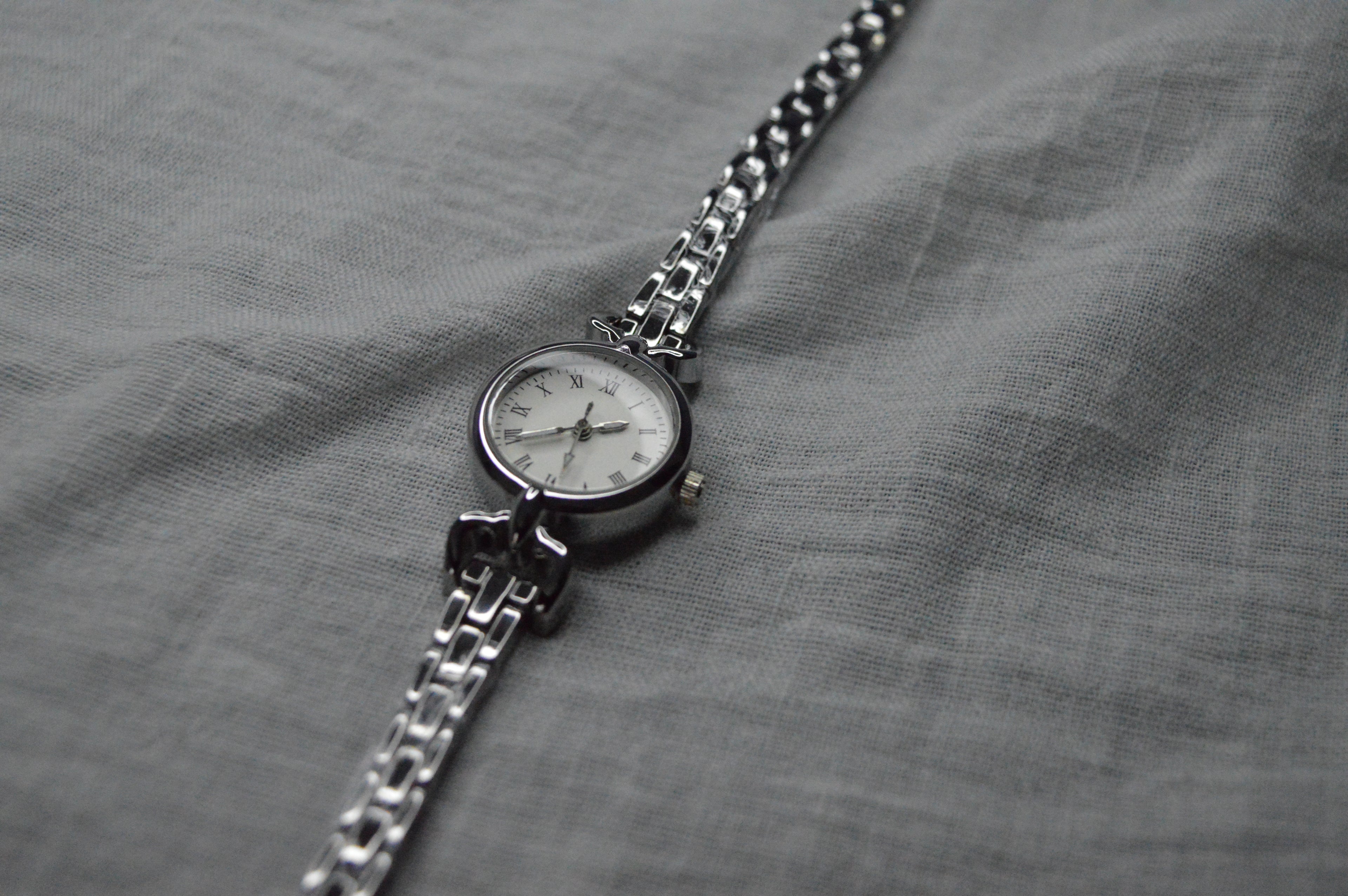 QUARTZ Minimal Vintage Retro Kadın Kol Saati