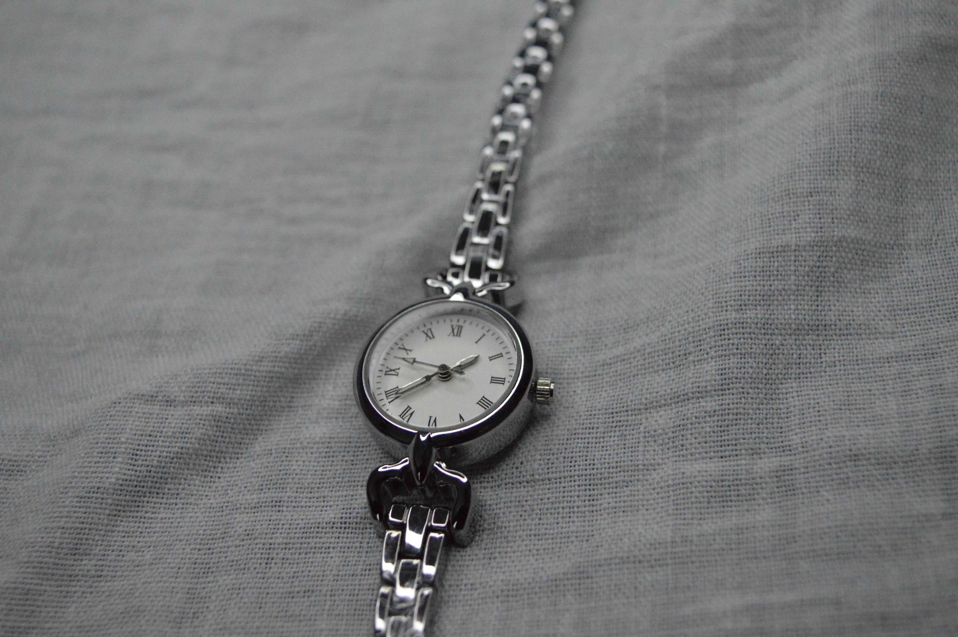 QUARTZ Minimal Vintage Retro Kadın Kol Saati