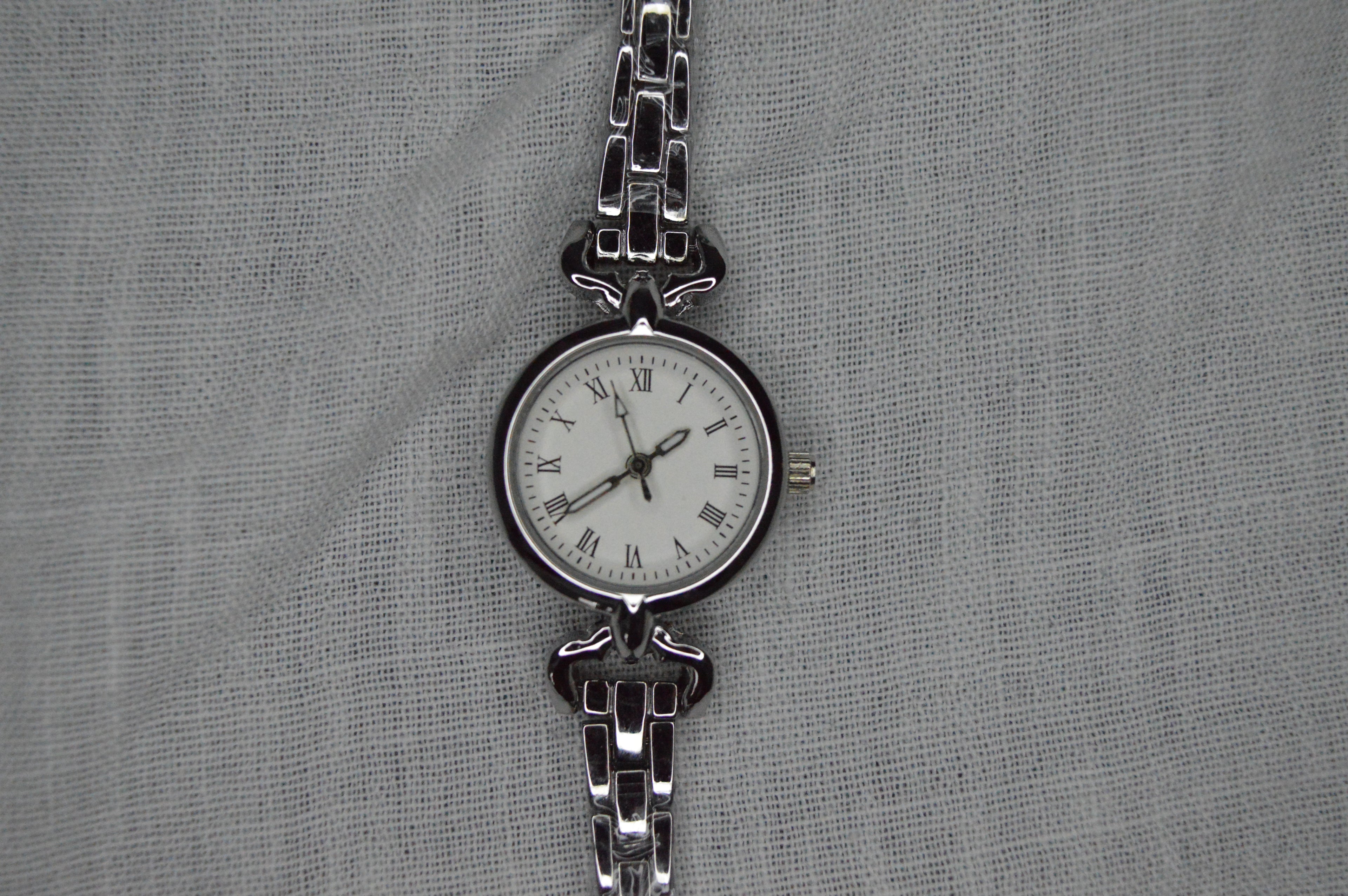 QUARTZ Minimal Vintage Retro Kadın Kol Saati