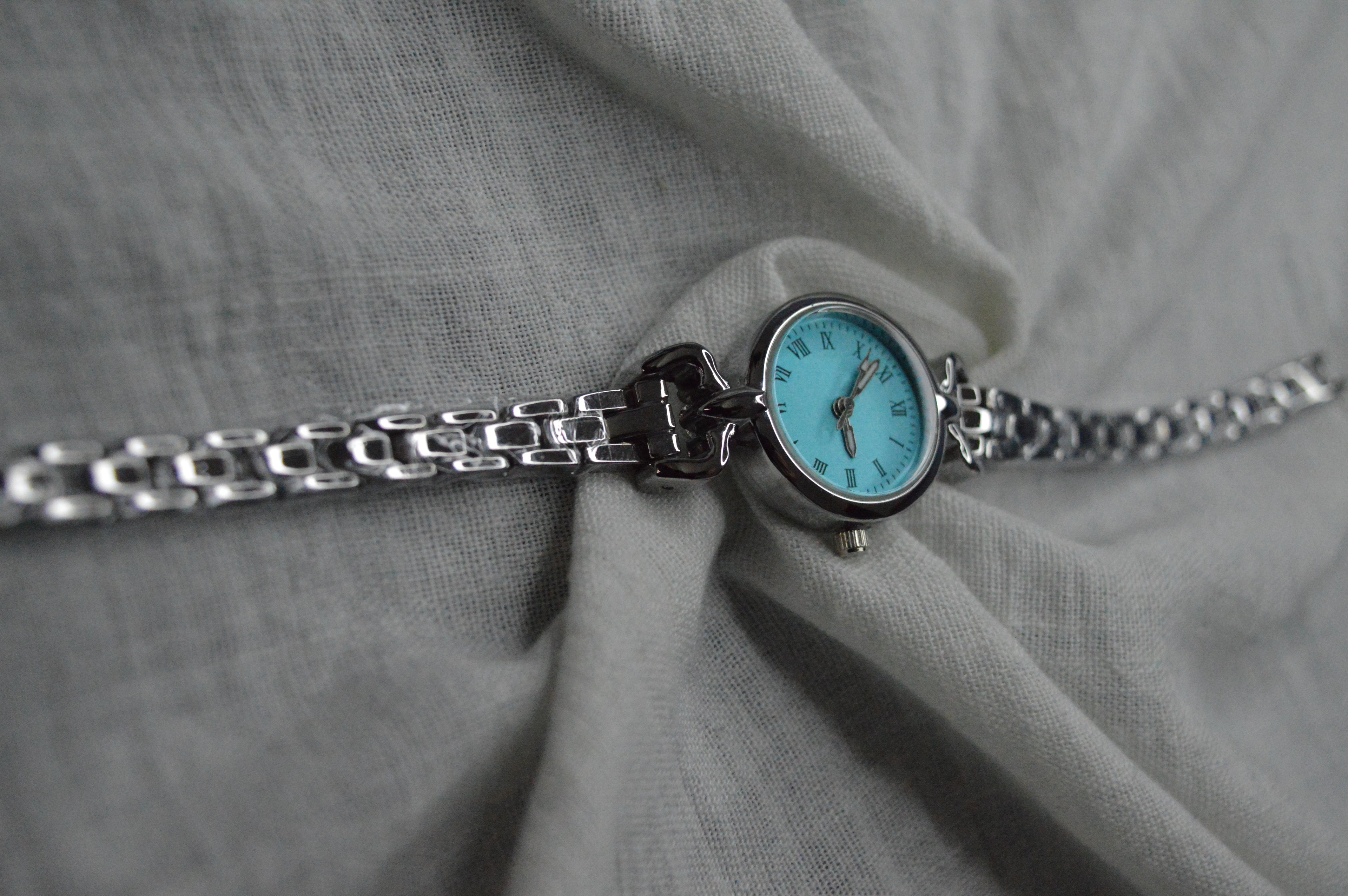 QUARTZ Minimal Vintage Retro Kadın Kol Saati