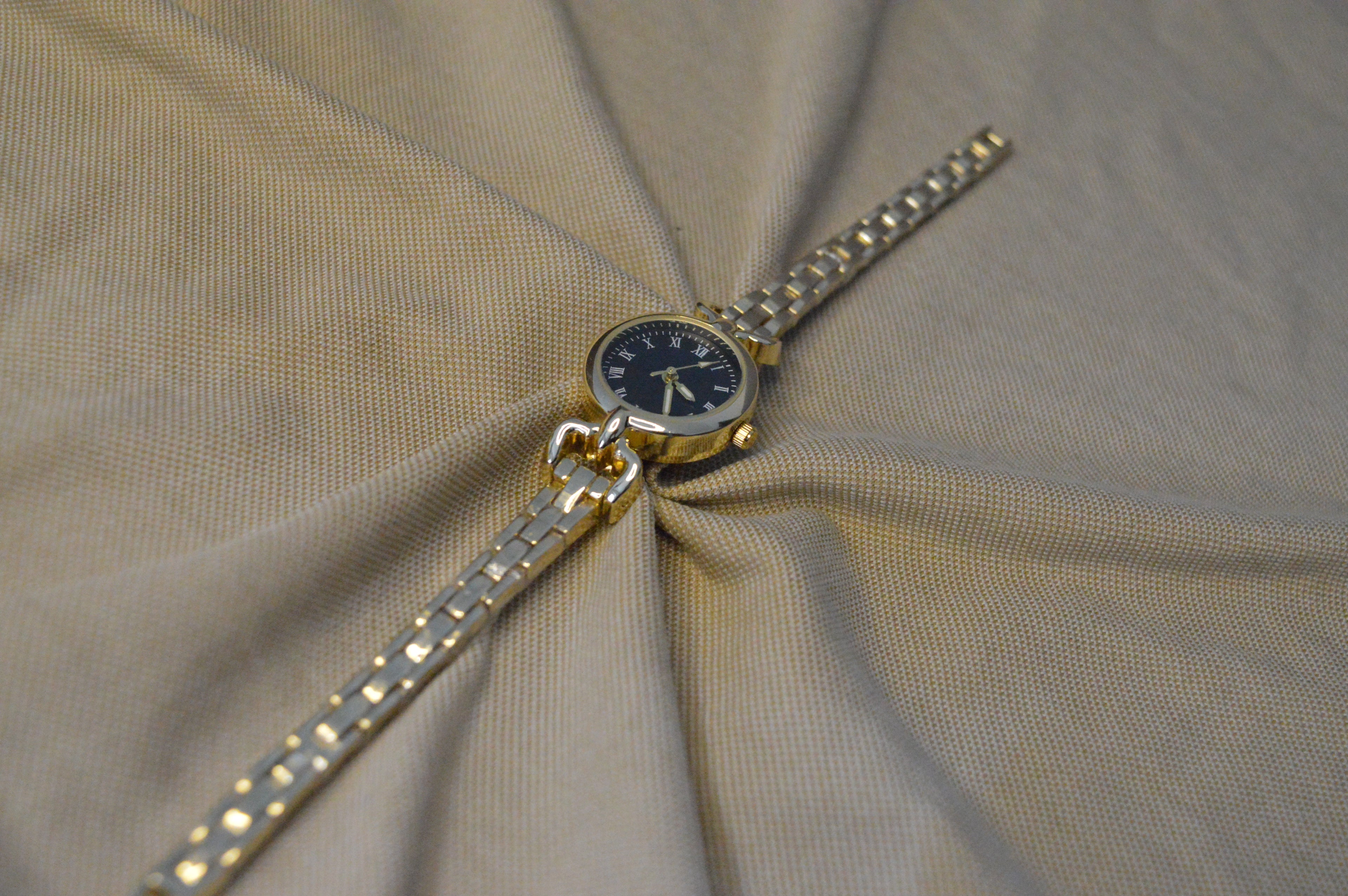 QUARTZ Minimal Vintage Retro Kadın Kol Saati