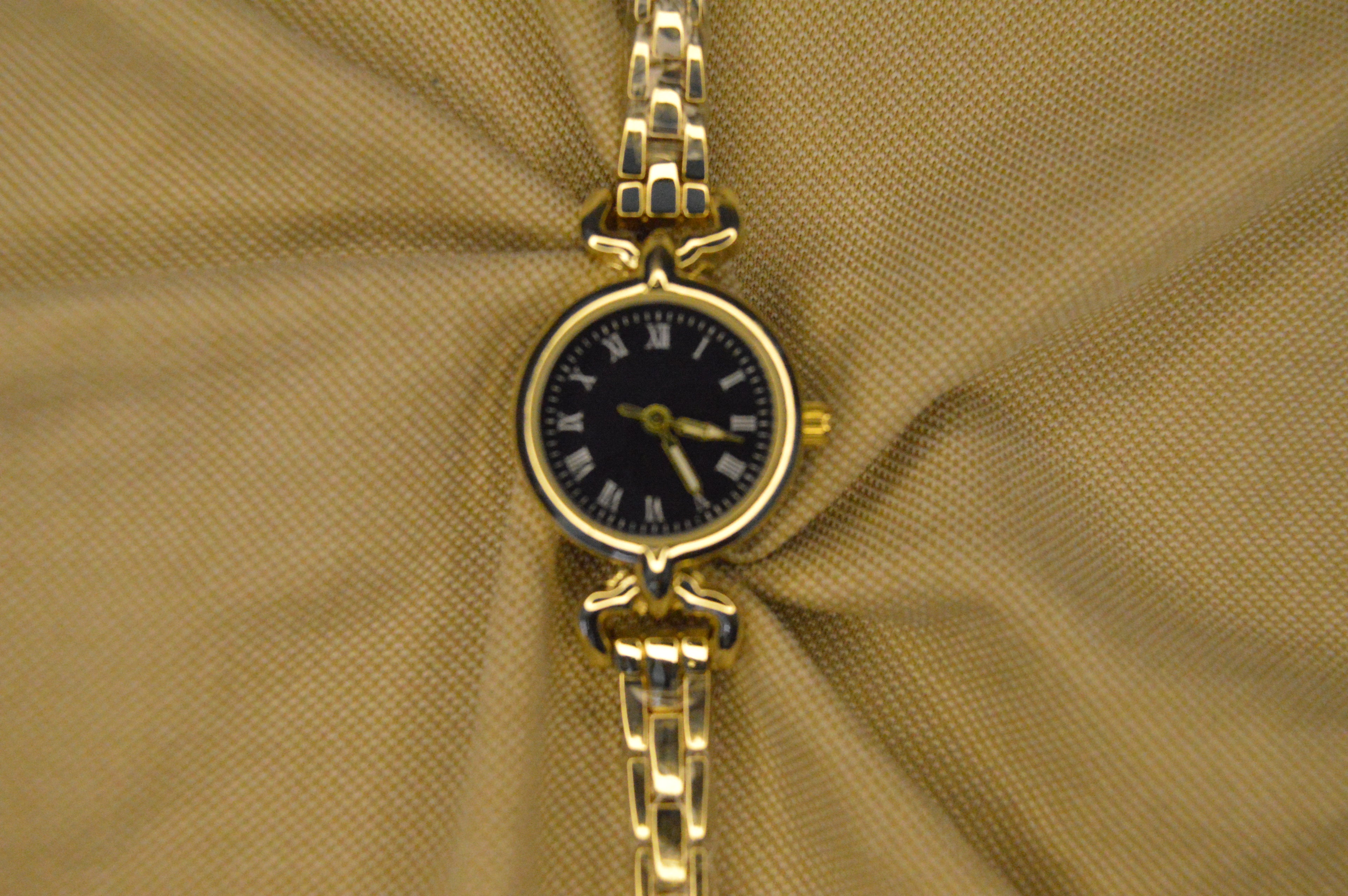 QUARTZ Minimal Vintage Retro Kadın Kol Saati