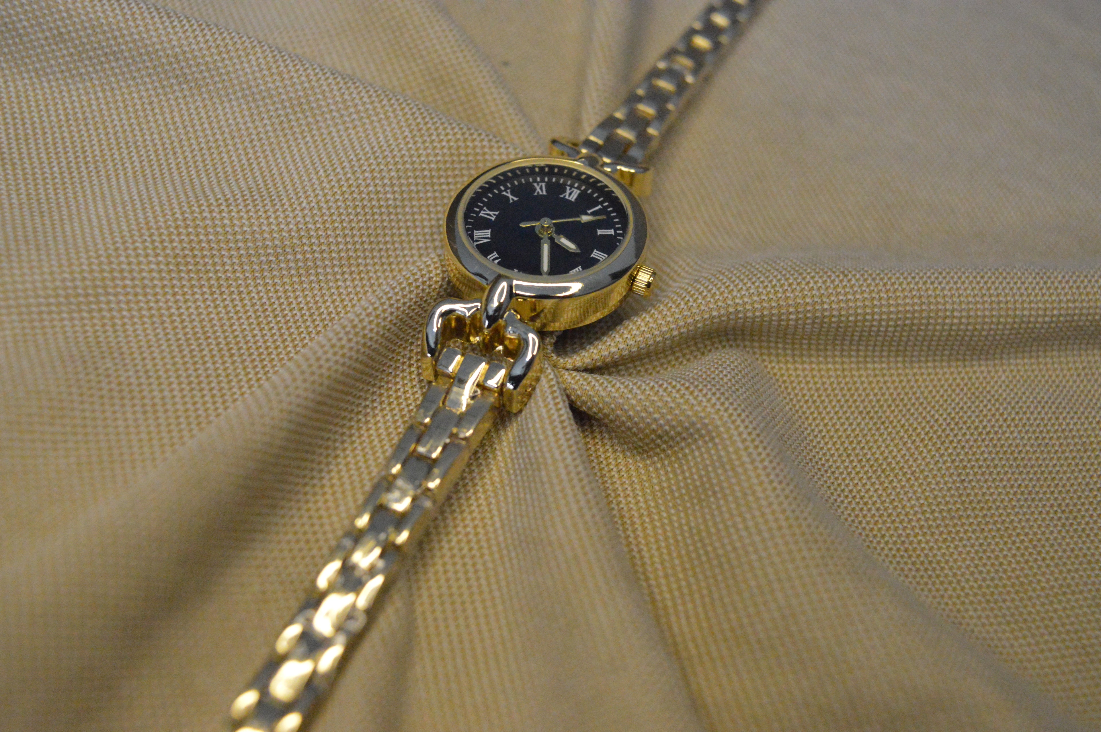 QUARTZ Minimal Vintage Retro Kadın Kol Saati